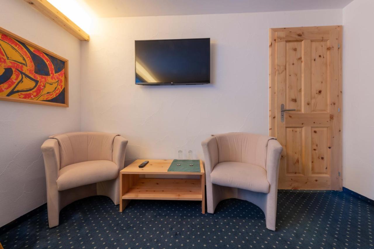 Grischuna Hotel 3*